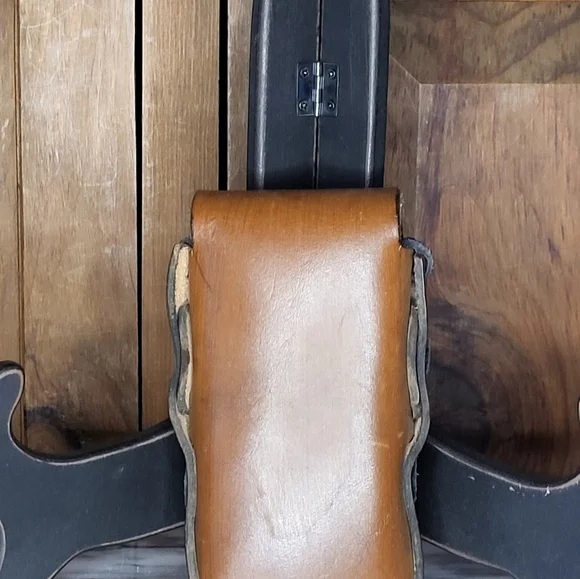 Brown Leather Pouch - Picture 9 of 16